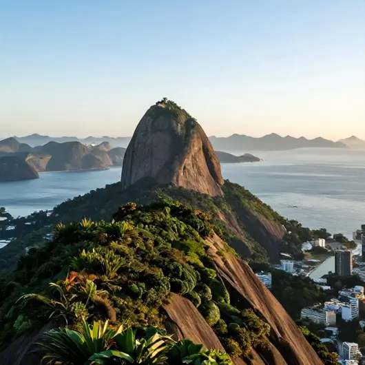 Descubra a Pedra do Pontal