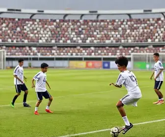 Real Madrid inaugura escola de futebol no Brasil com presença de Sávio